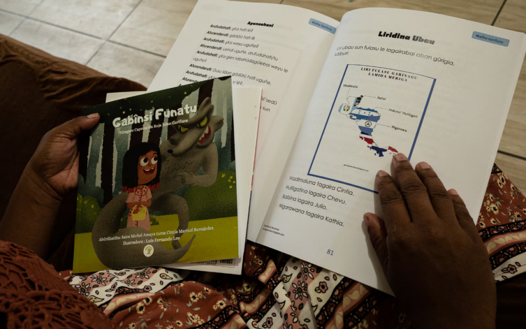 Los garífunas de Guatemala luchan por preservar su lengua frente a la migración y el abandono: “Nuestros libros son las canciones”