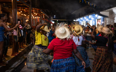 Los garífunas de Guatemala luchan por preservar su lengua frente a la migración y el abandono: “Nuestros libros son las canciones”